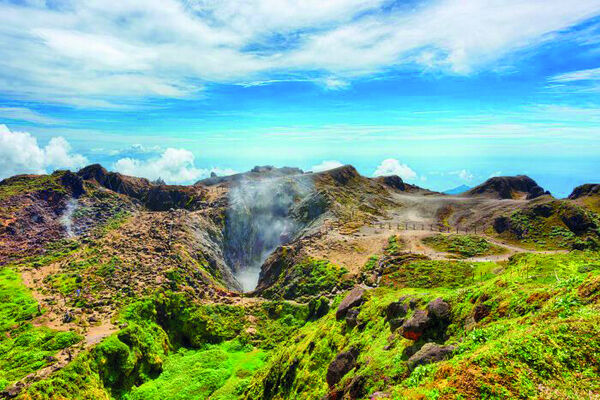 afb2-de-soufriere-vulkaan-in-s